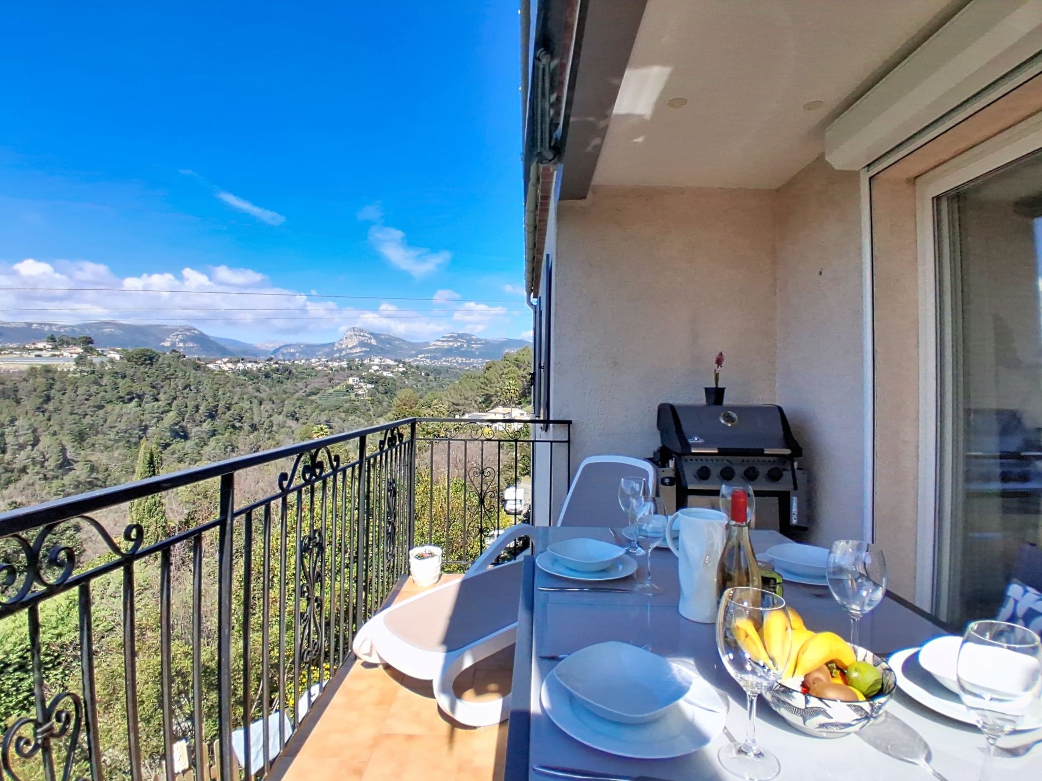 Domaine de l'Etoile — Terrace (2 of 31)
