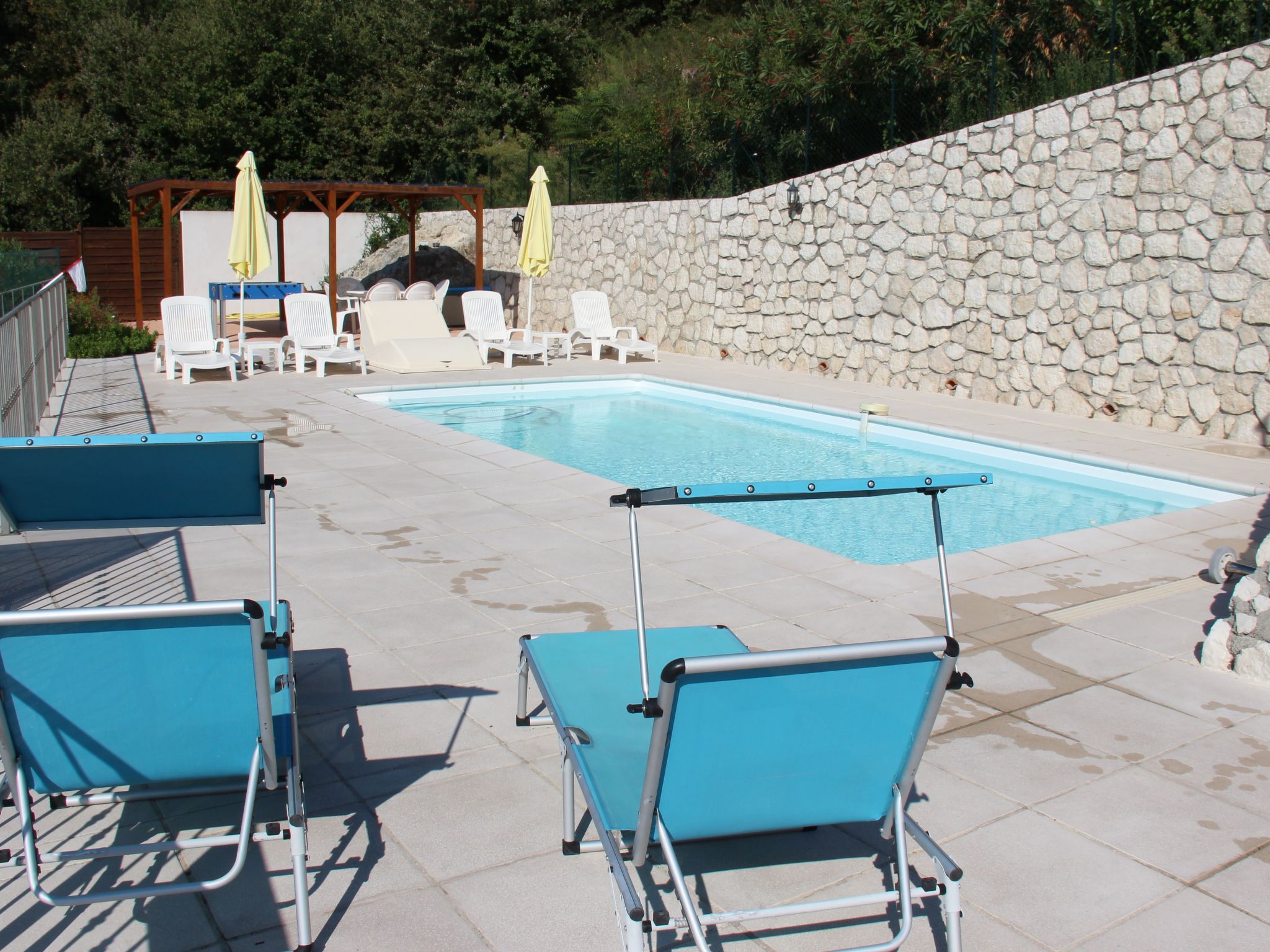 "Rocabel" mit Blick auf das Wasser-Binnen