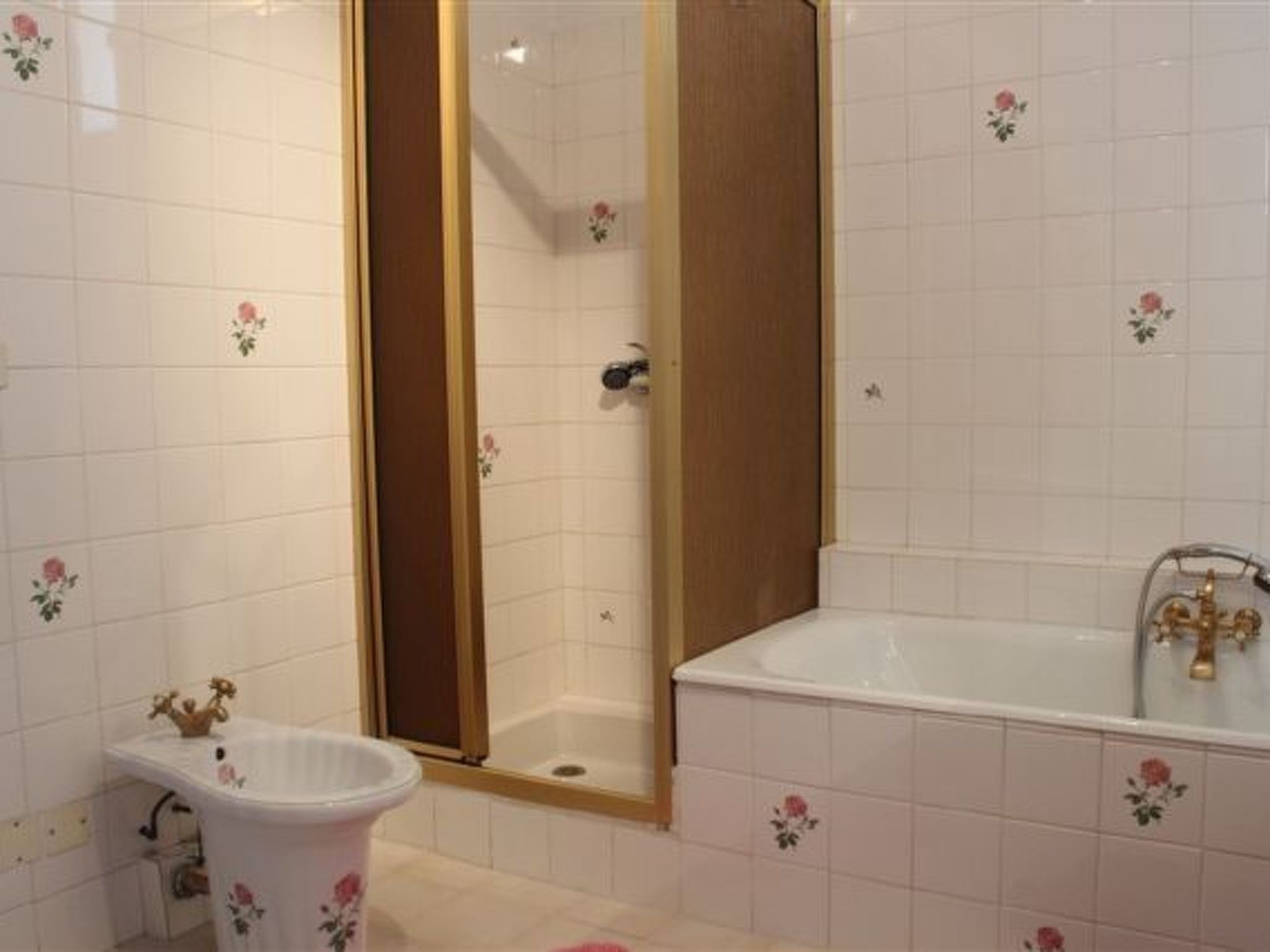 "Rocabel" mit Blick auf das Wasser-Binnen