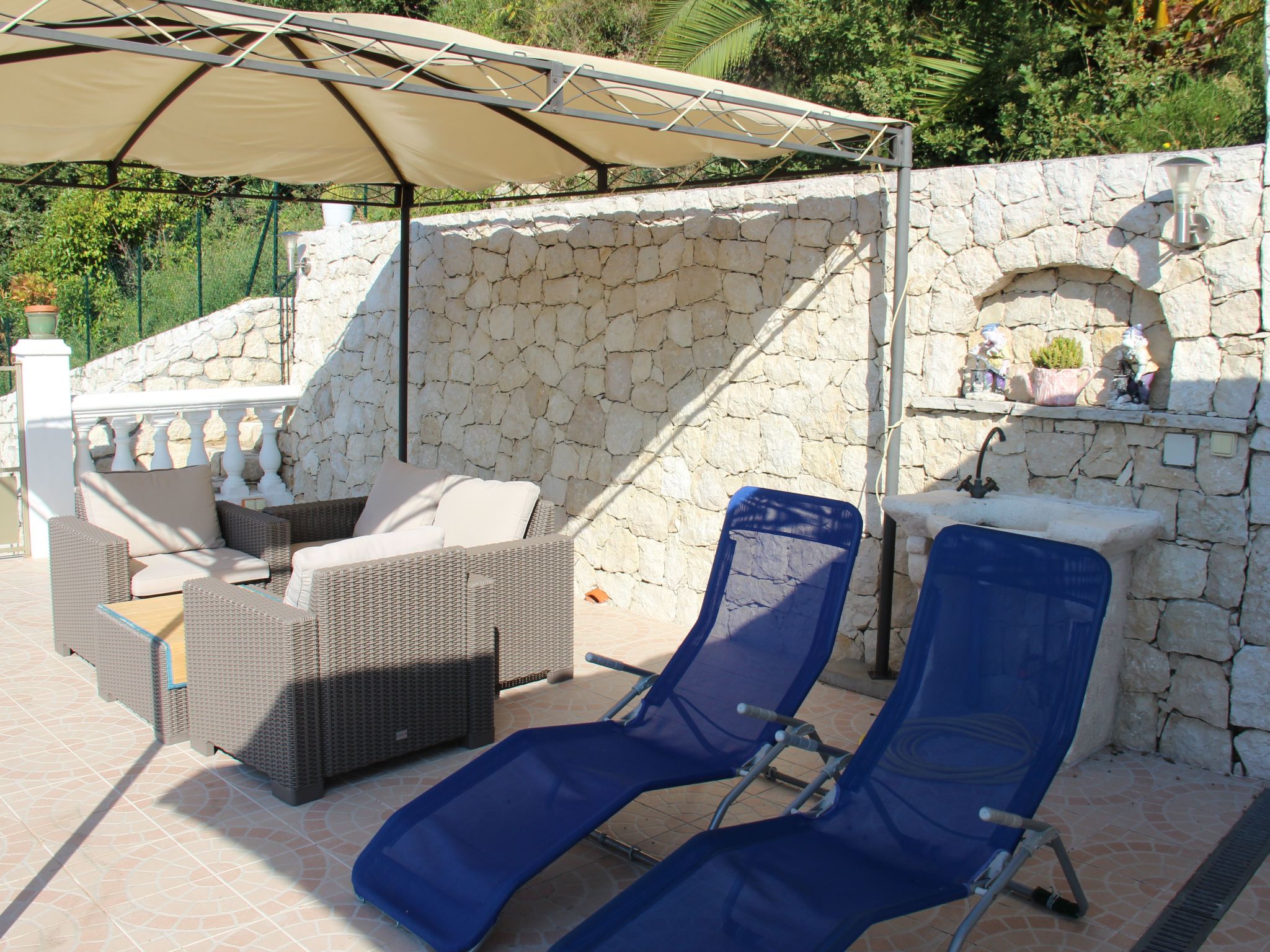 "Rocabel" mit Blick auf das Wasser-Binnen