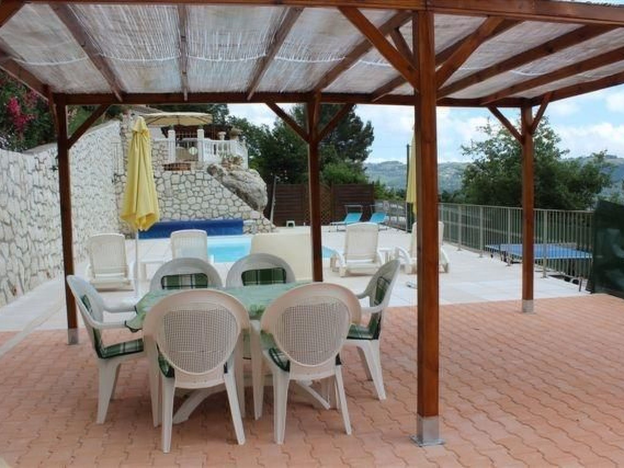 "Rocabel" mit Blick auf das Wasser-Binnen