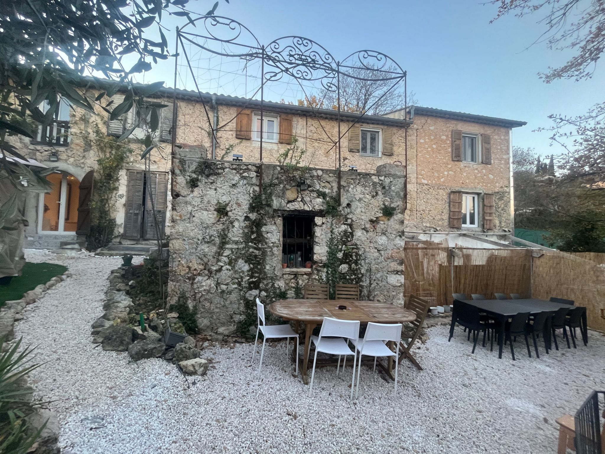 Oberseite der Villa Les Tilleuls