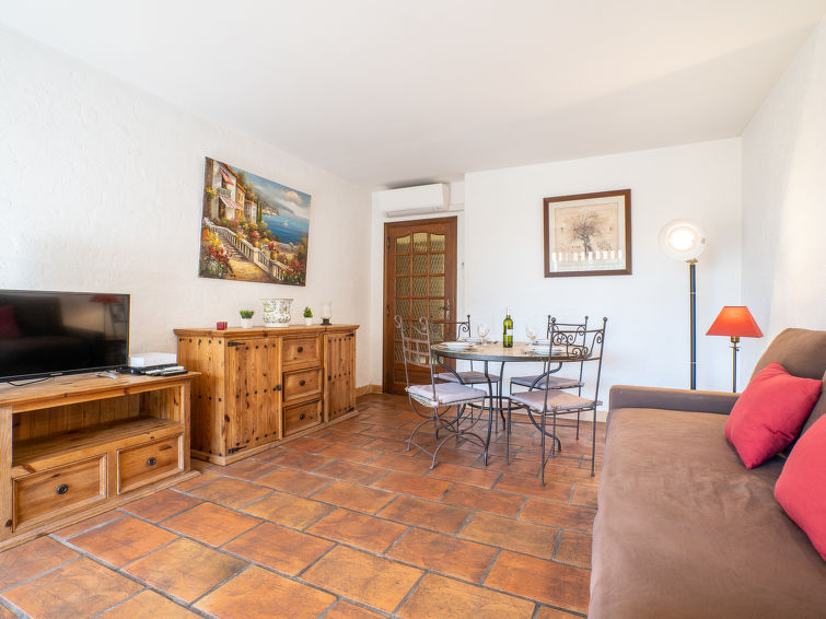 Search and Stay destination Vence, Provence-Alpes-Côte d'Azur - France from AU$ 180. L'Orée de Vence