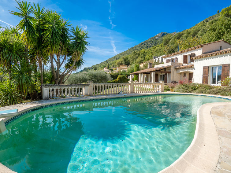 8-persoons vakantiehuis in Vence met privézwembad en bergzicht in Vence