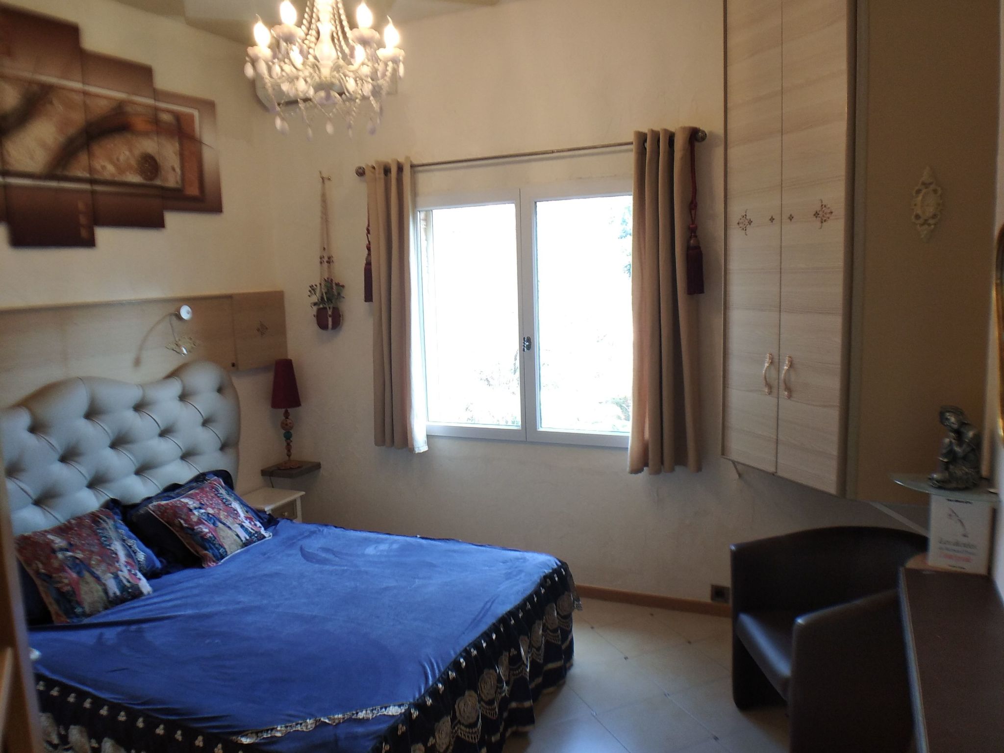 "Villa Sculpture" mit Terrasse-Binnen