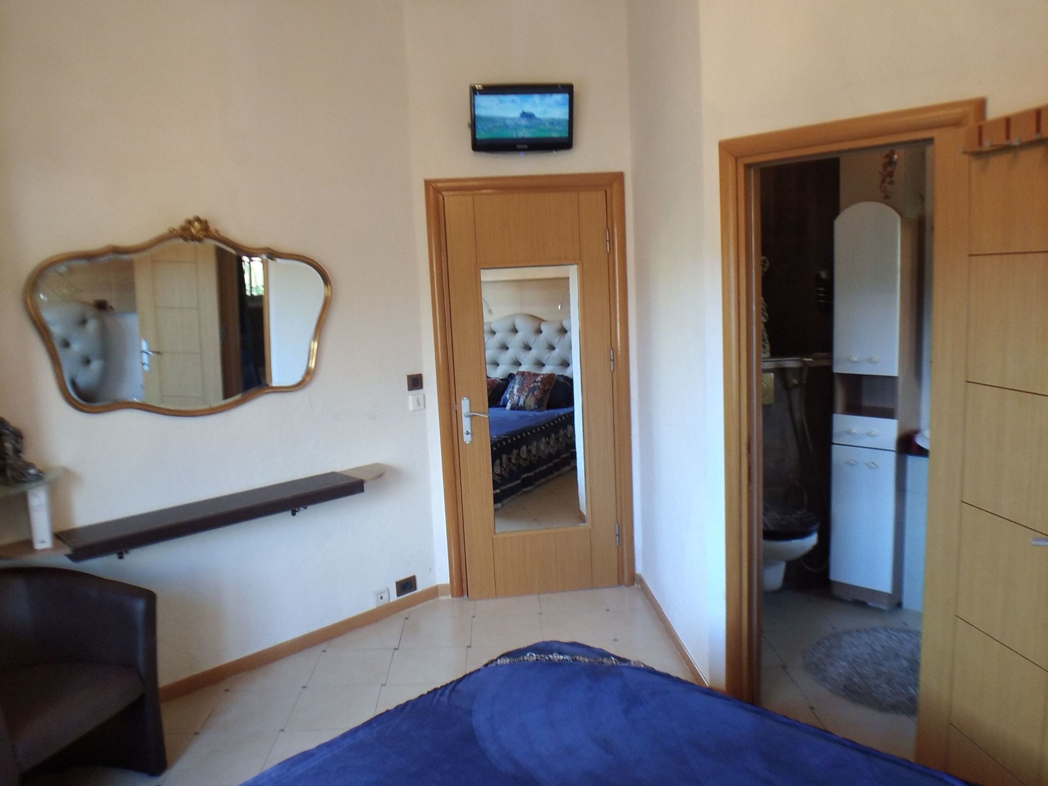 "Villa Sculpture" mit Terrasse-Binnen