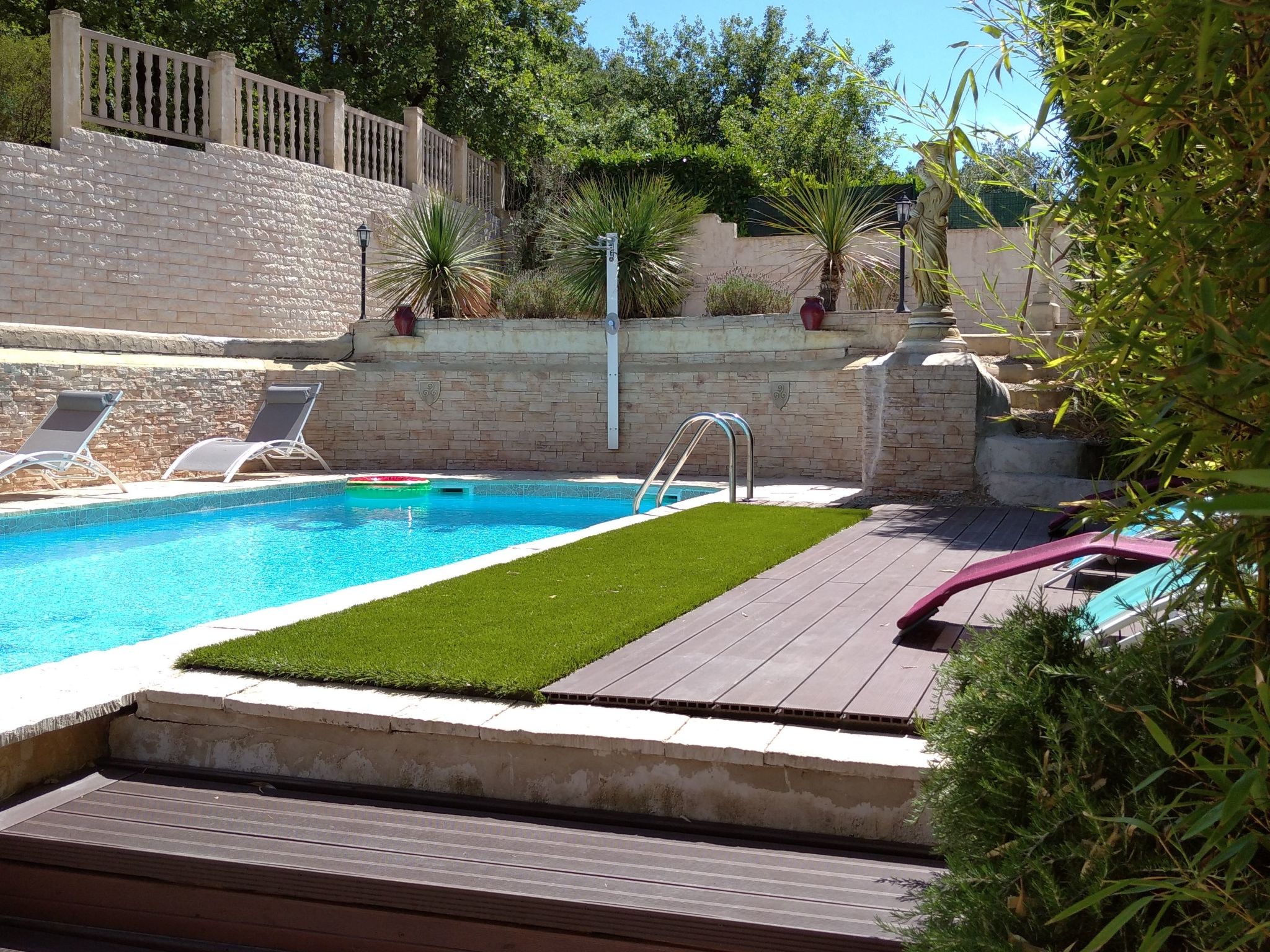 "Villa Sculpture" mit Terrasse-Binnen