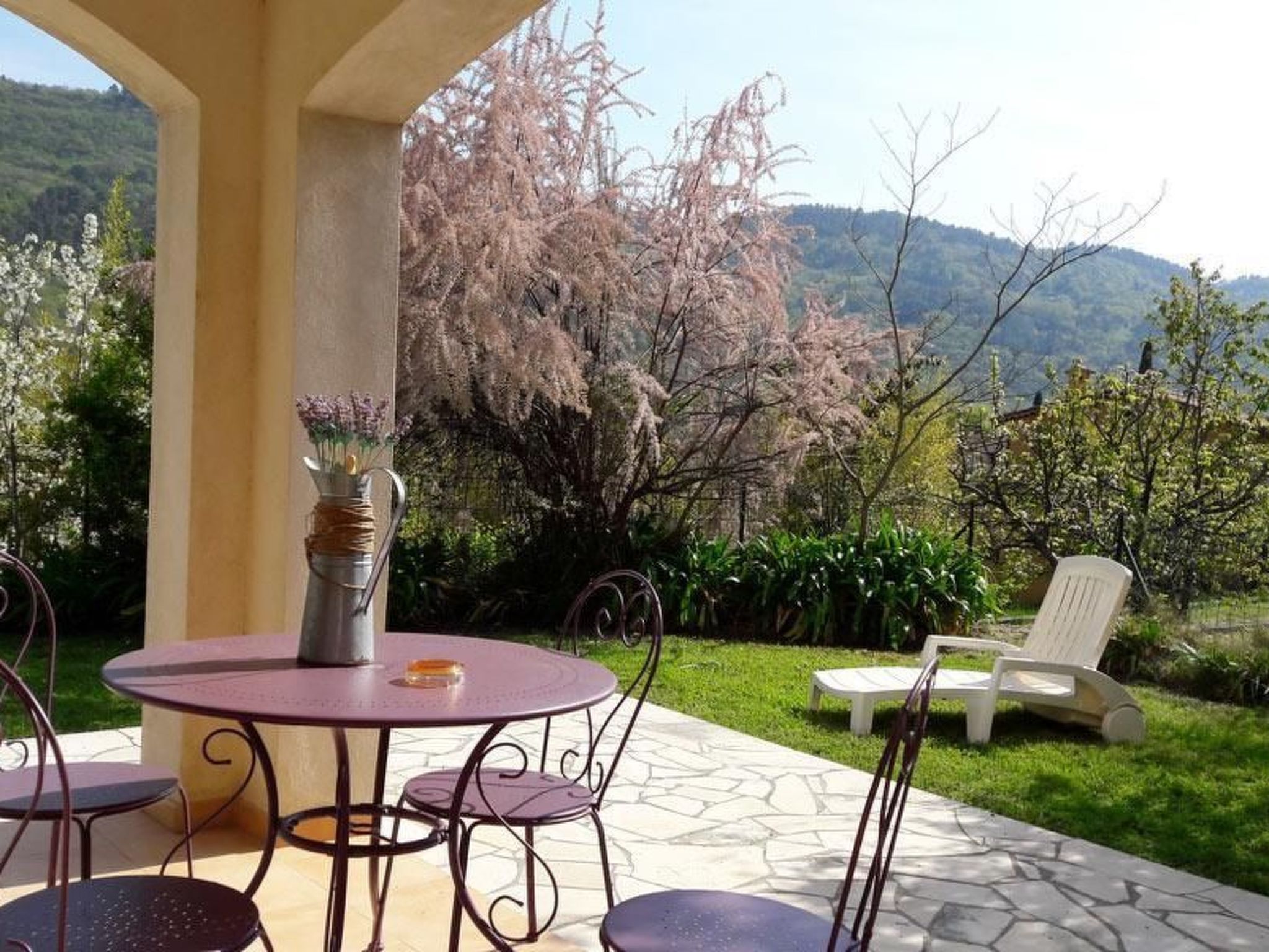 Appartement in Le Bar-Sur-Loup mit Eigenem Garten-Image-tags.info