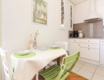 Knus studio-appartement in hartje Nice, 240 meter van het strand - thumbnail 3