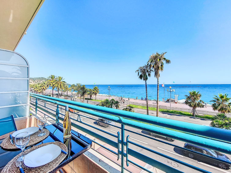 Le Savoy Promenade des Anglais Accommodation in Nice