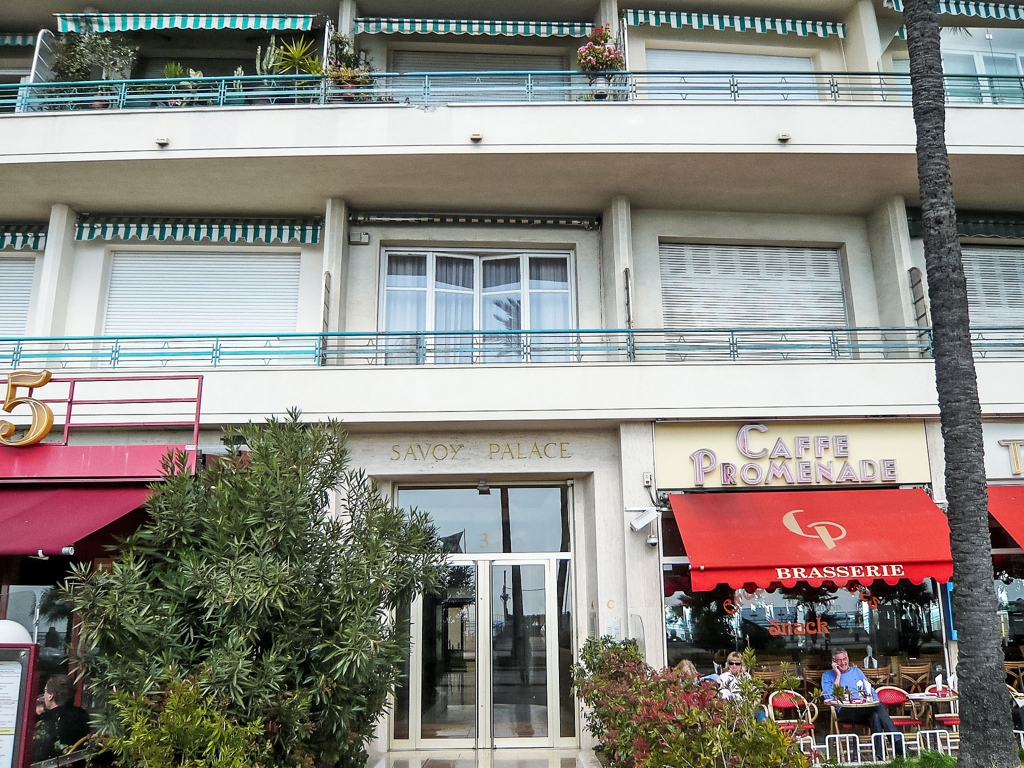 Le Savoy Promenade des Anglais-Draußen