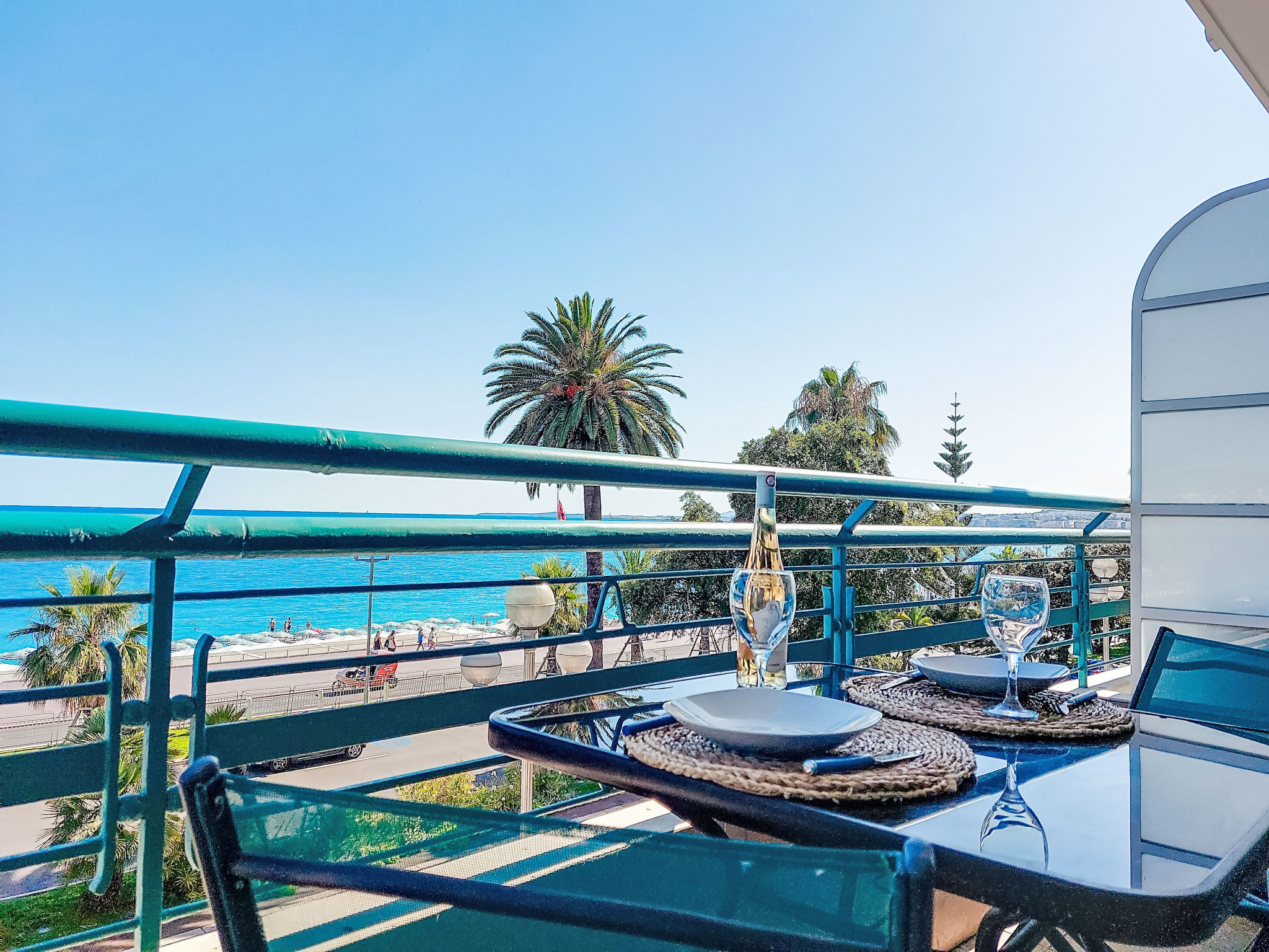 Le Savoy Promenade des Anglais-Draußen