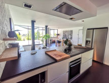 Moderne villa Les Oliviers met privézwembad bij Nice, 8 personen - thumbnail 5