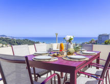 Gerenoveerde villa met airco nabij strand en golfbaan in Nice - thumbnail 1