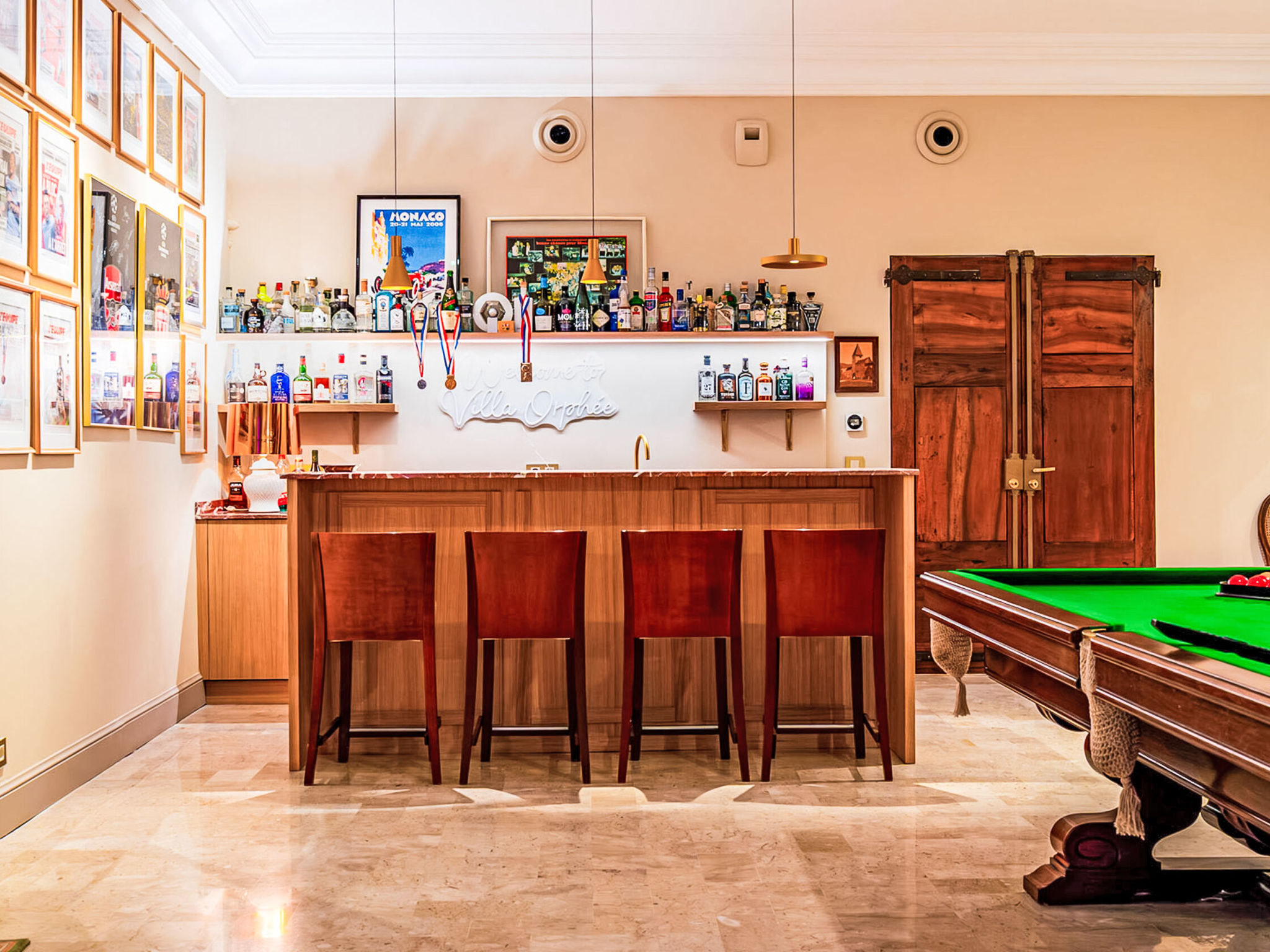 Photo of Magnificent 6-bedroom Villa