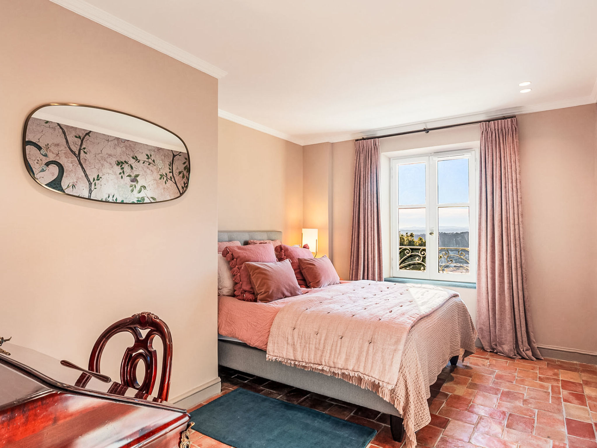 Photo of Magnificent 6-bedroom Villa