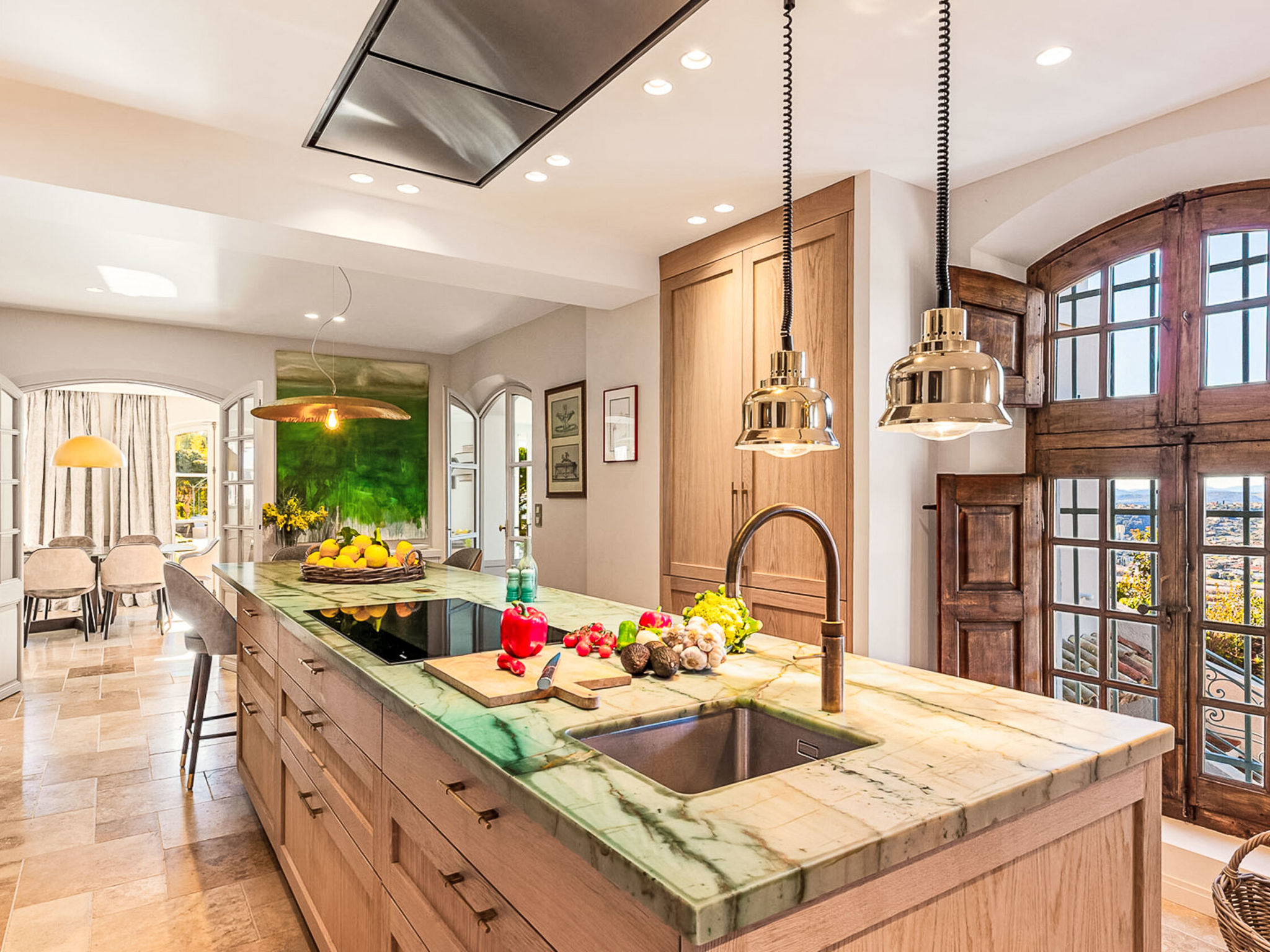Photo of Magnificent 6-bedroom Villa