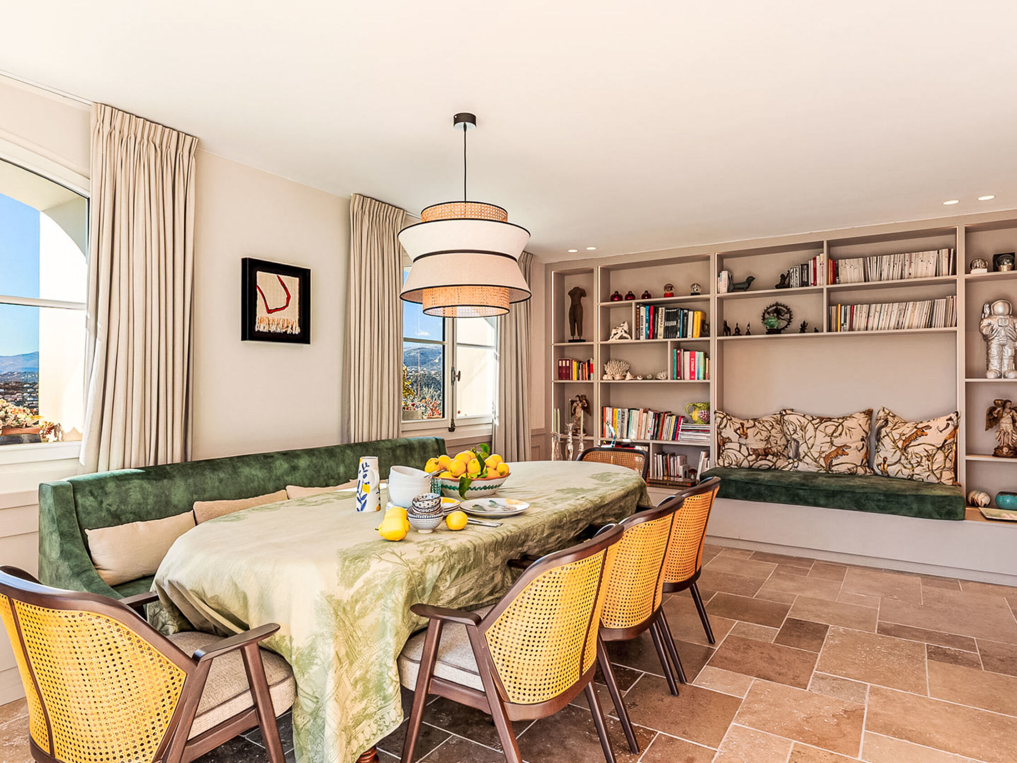 Photo of Magnificent 6-bedroom Villa