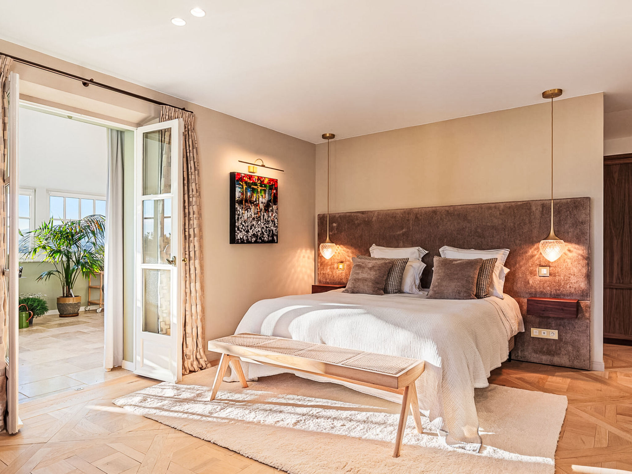 Photo of Magnificent 6-bedroom Villa