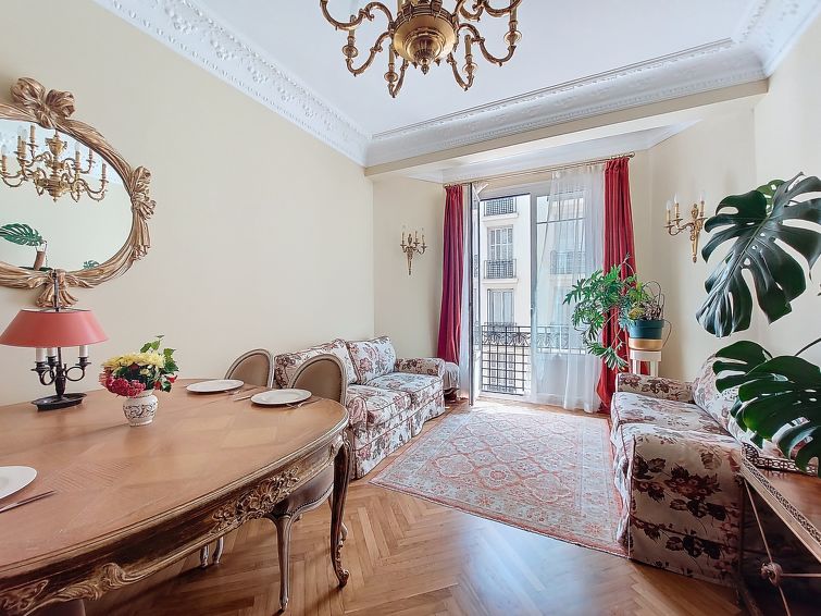 Semiramis Apartment in Nice