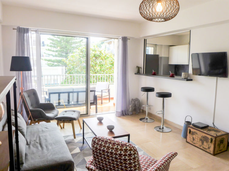Search and Stay destination Nice, Provence-Alpes-Côte d'Azur - France from AU$ 258. Le Clos tranquille