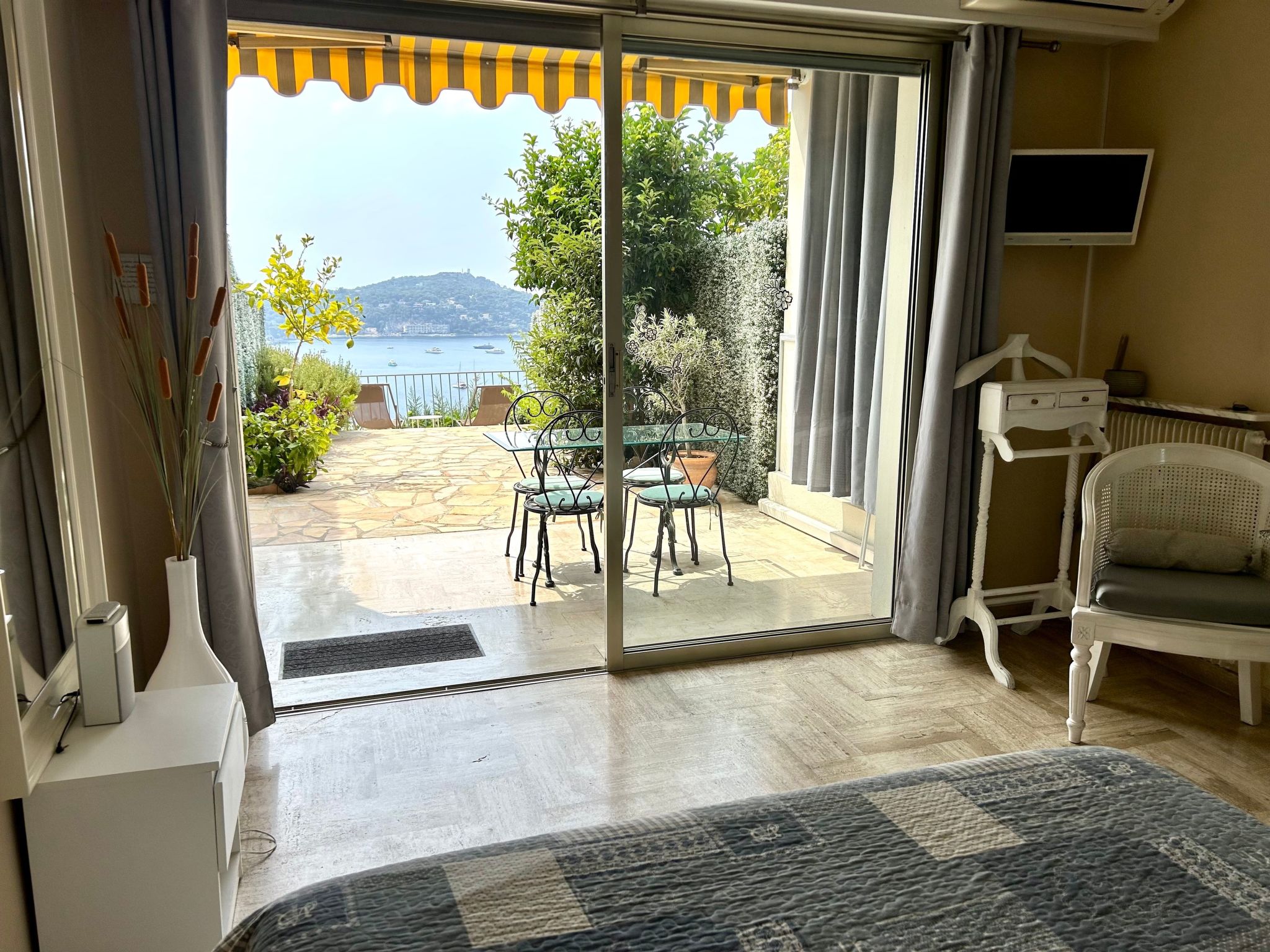 Studio mit Terrasse und Panoramablick-Dedans