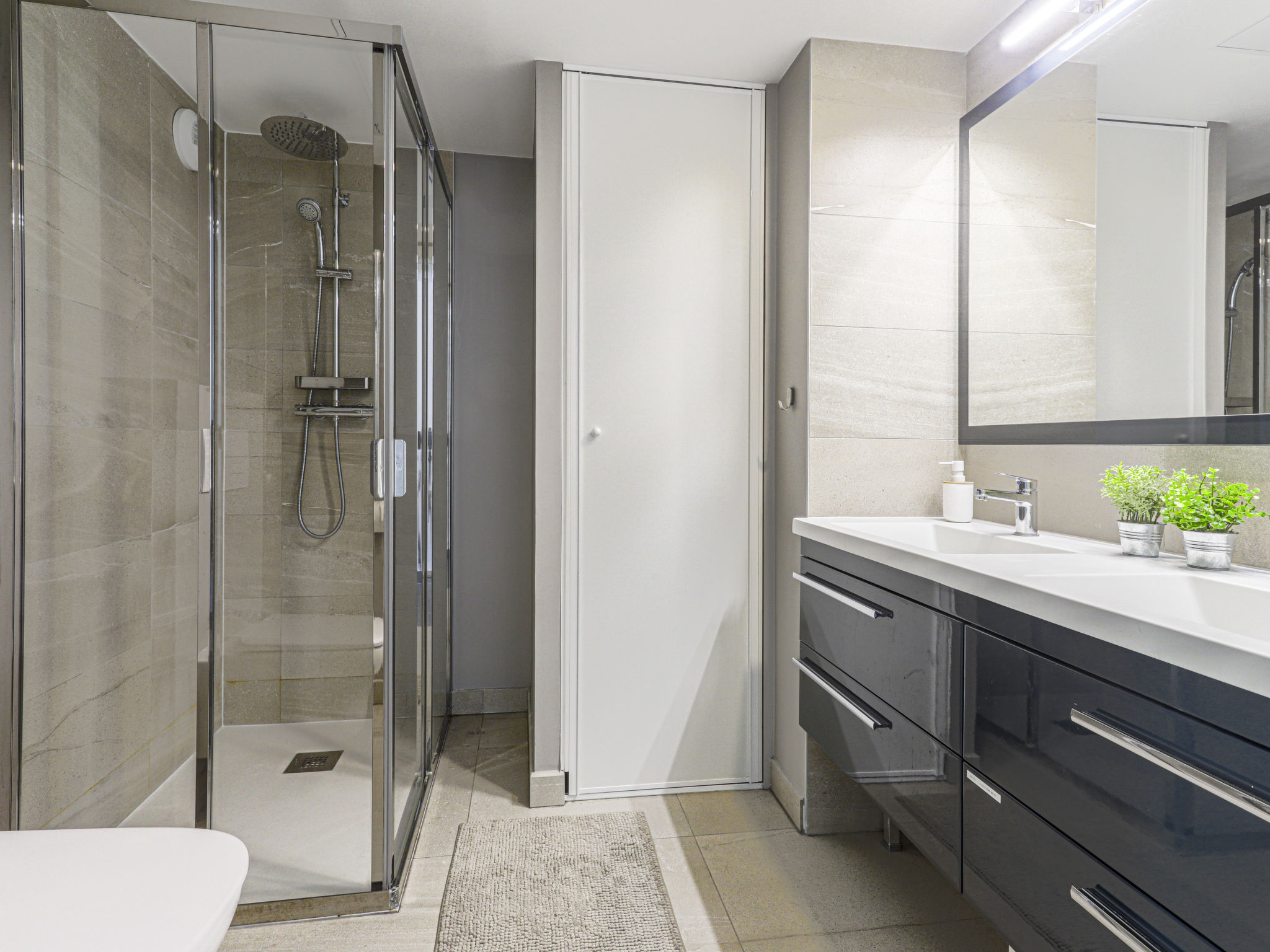 Photo of Prestige view