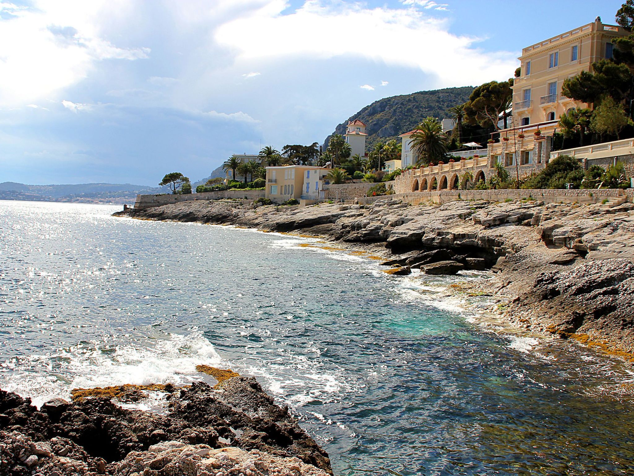 Photo of mit Pool Infinity