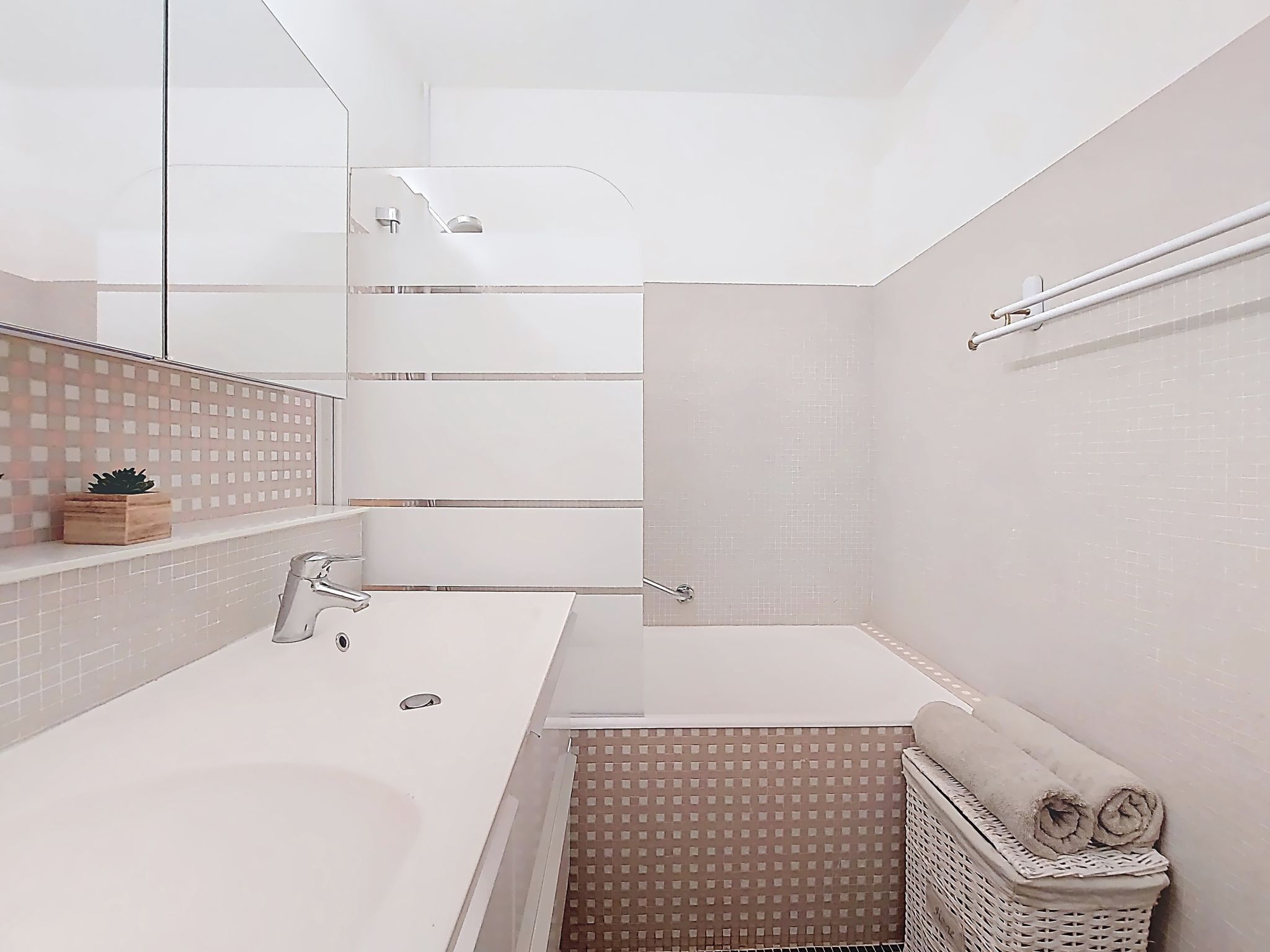 Photo of Le Bonaparte