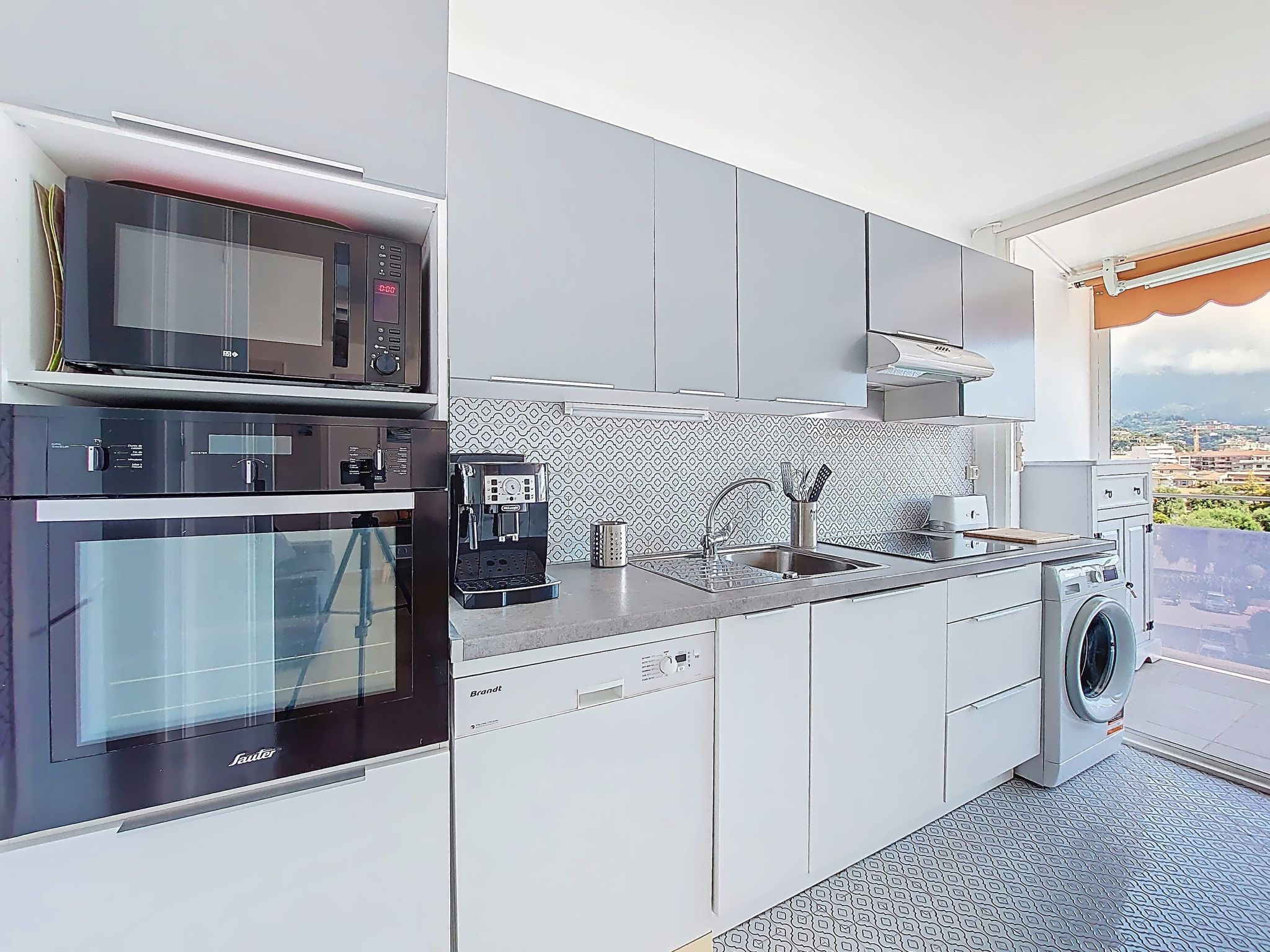 Photo of Le Bonaparte