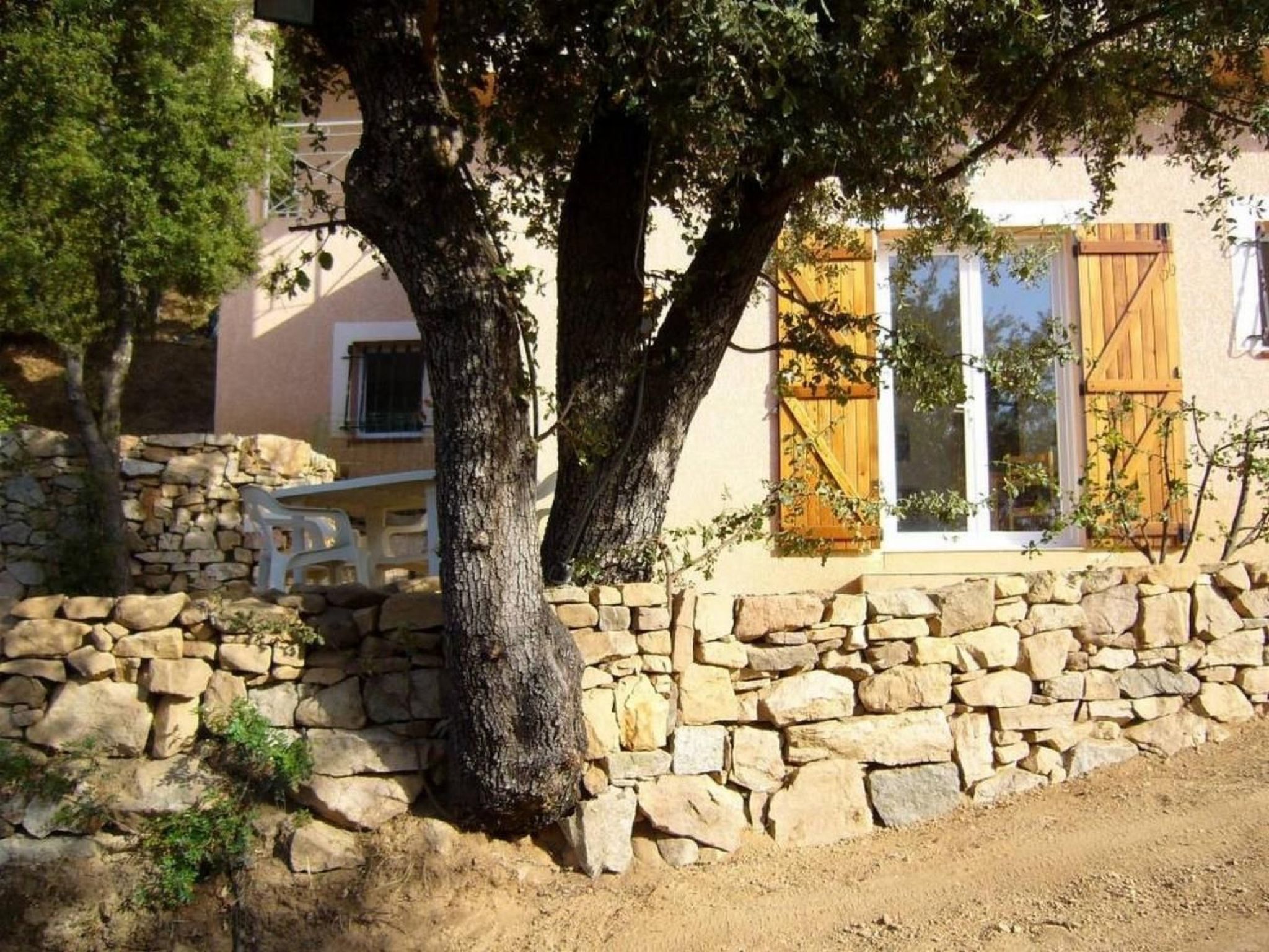 Maximaal 1 huisdier/hond toegestaan. Corsica, your holiday rental in complete tranquillity very pleasant property, gentle Corsican coastline From this spring, the sunshine of the Corsican coast awaits..