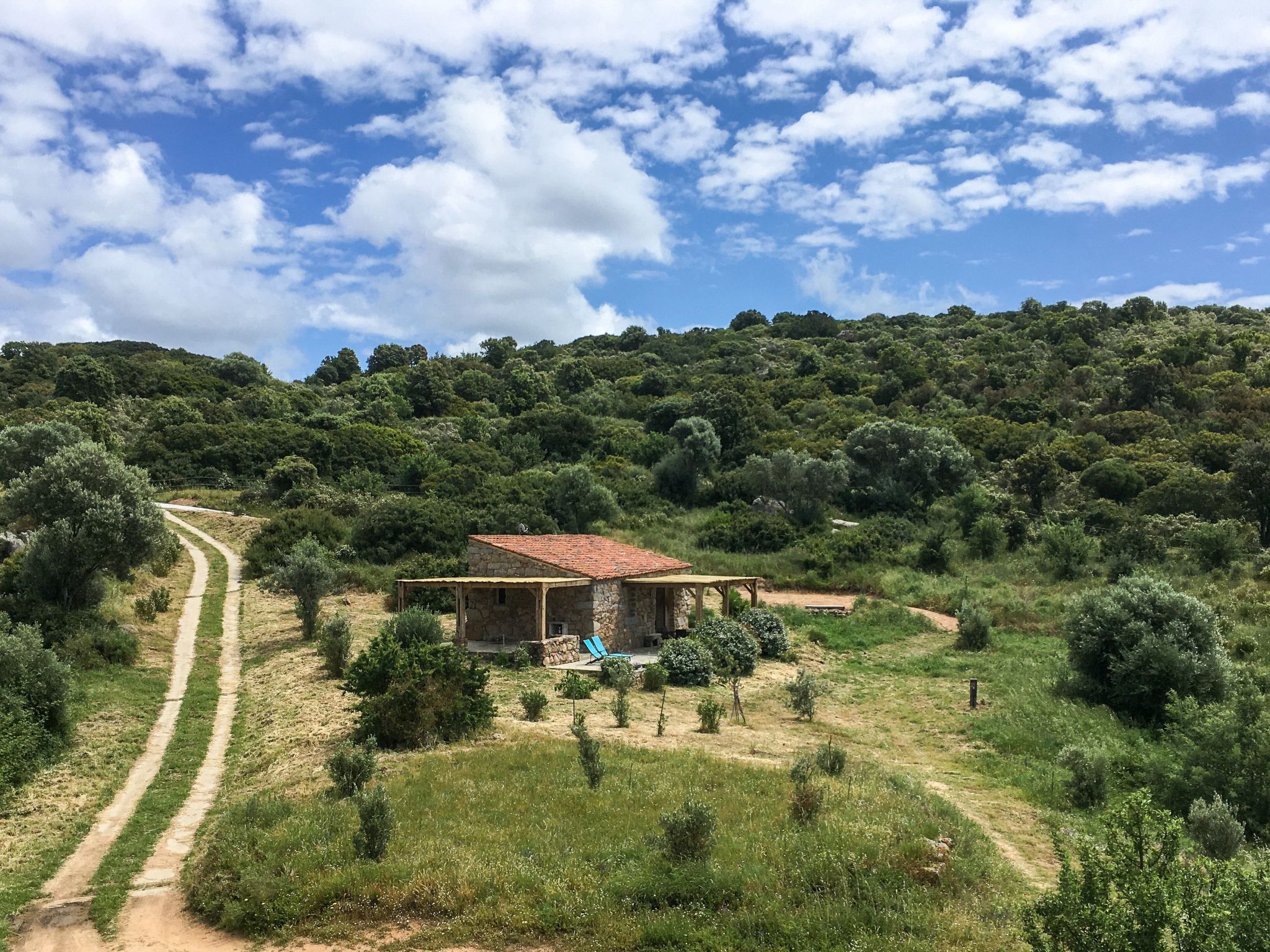 In idyllischer Lage im Süden Korsikas-Drinnen