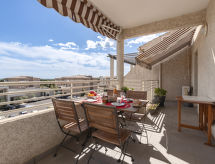 Licht appartement nabij Bastia met uitzicht op zee - thumbnail 4