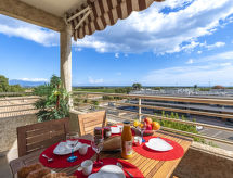 Licht appartement nabij Bastia met uitzicht op zee - thumbnail 3