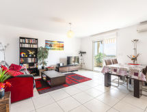 Licht appartement nabij Bastia met uitzicht op zee - thumbnail 1