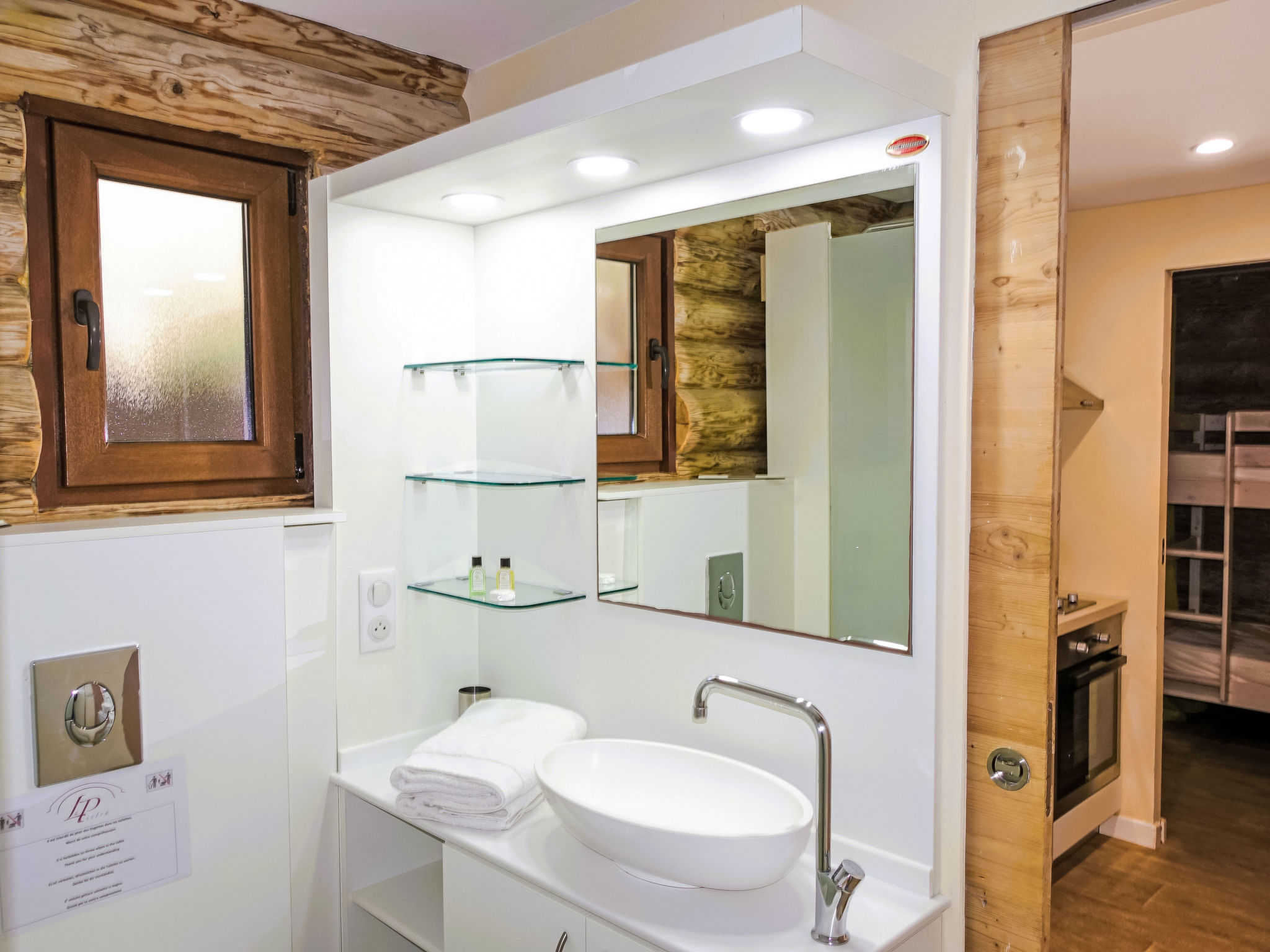 Chalet Simple-Binnen