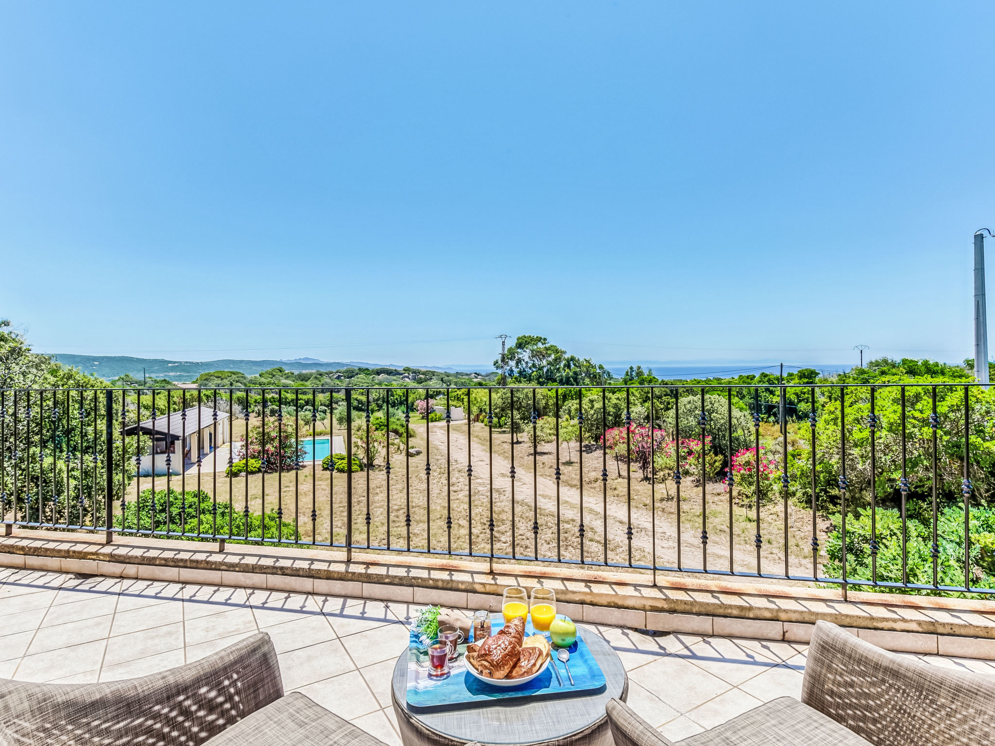 Vakantiehuis met privé zwembad in Pianottoli-Caldarello (Frankrijk) voor 9 personen