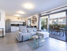 Nieuw modern appartement in Bonifacio met zwembad, vlakbij zee en golf - thumbnail 1