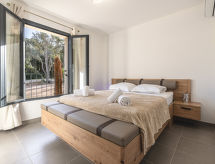 Nieuw modern appartement in Bonifacio met zwembad, vlakbij zee en golf - thumbnail 3