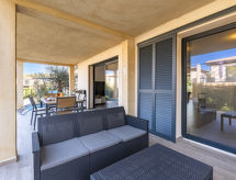 Nieuw modern appartement in Bonifacio met zwembad, vlakbij zee en golf - thumbnail 5