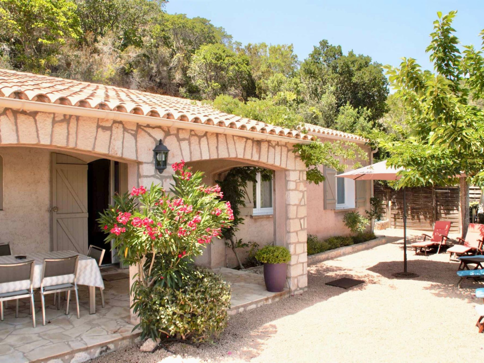 Mit Meerblick, 500m bis zum Strand-Binnen