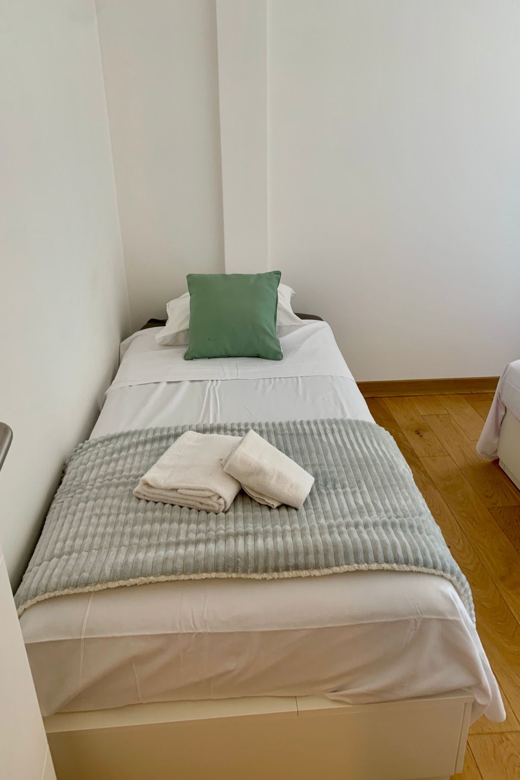 Neue Wohnung 2 Minuten vom Hafen entfernt-Image-tags.info