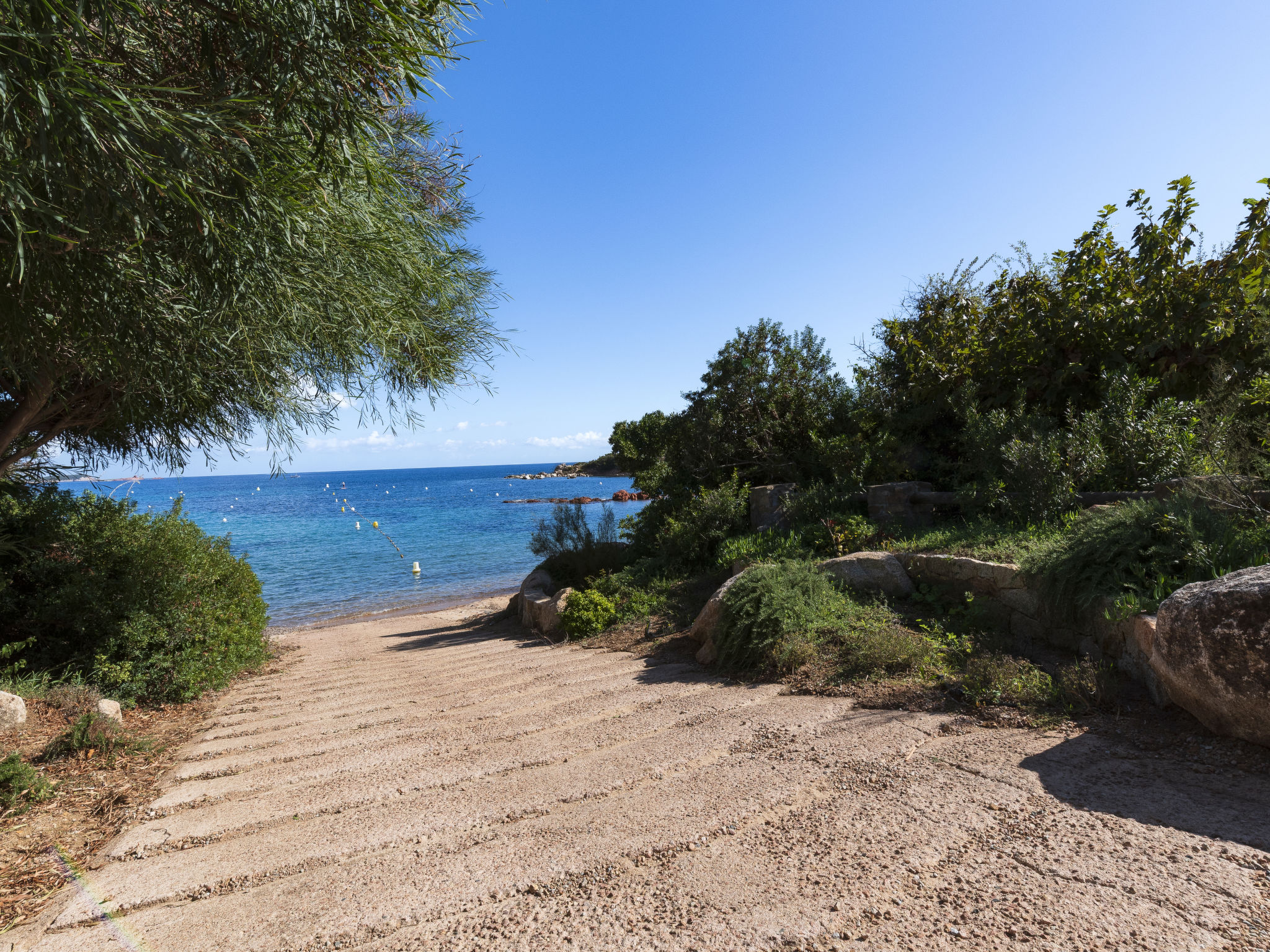 Cala Rossa - Outside
