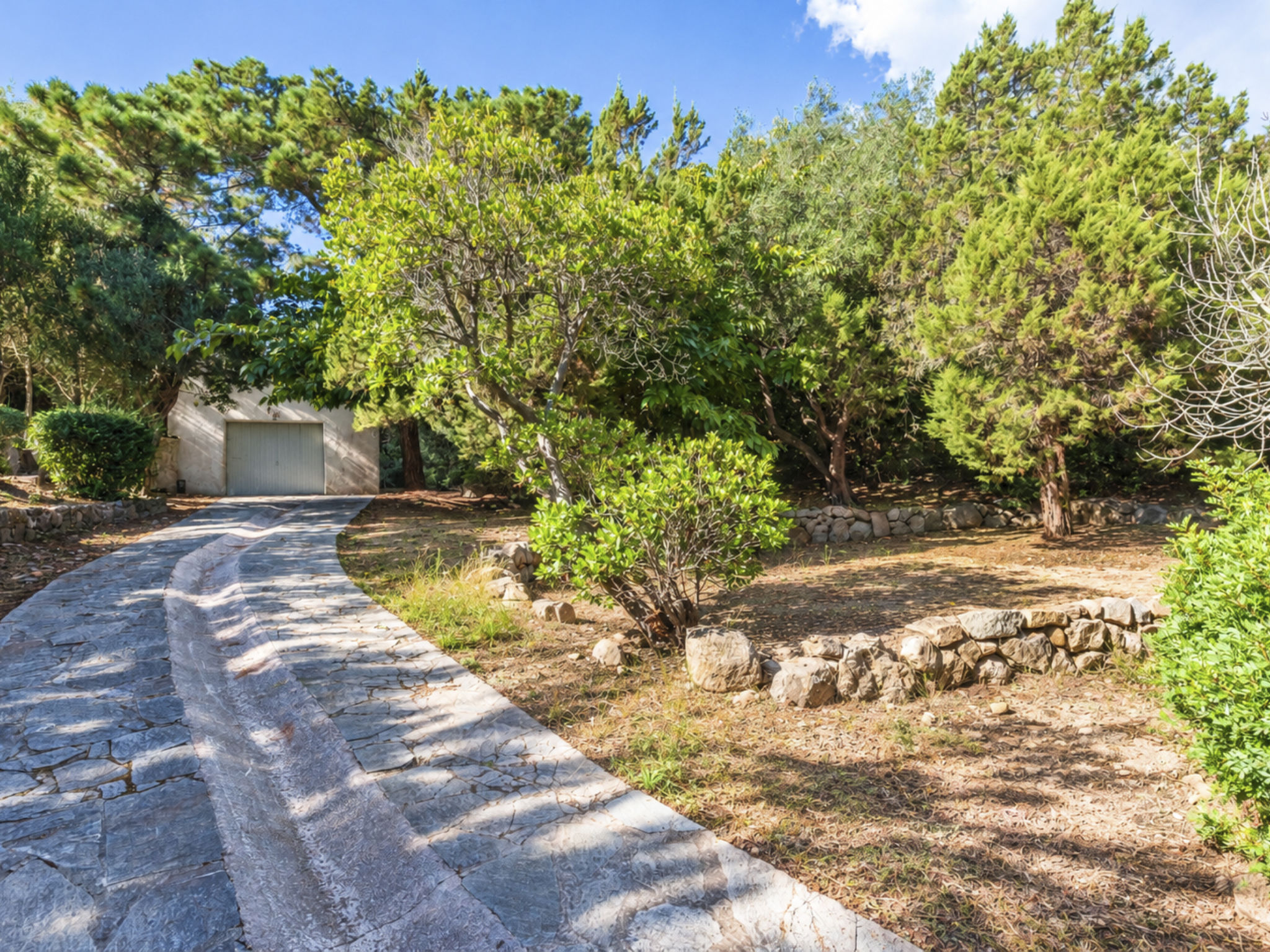 Cala Rossa - Outside