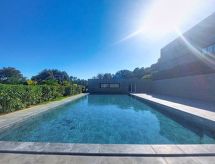 Stijlvol appartement Bastion bij Porto Vecchio met zwembad en bergzicht - thumbnail 1