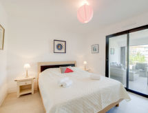Stijlvol appartement Bastion bij Porto Vecchio met zwembad en bergzicht - thumbnail 5