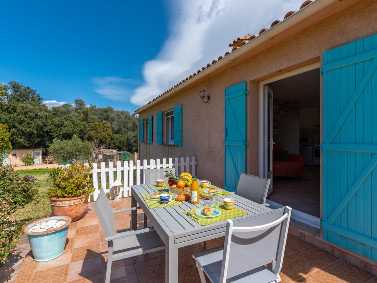 Vrijstaande villa Les Rosiers met bergzicht in Porto Vecchio in Porto Vecchio