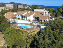 Villa Sallena: Vrijstaand met verwarmd zwembad op 900m van zee bij Porto Vecchio - thumbnail 1