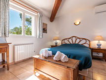 Vrijstaande villa met privétuin vlakbij Palombaggia strand in Porto-Vecchio - thumbnail 4