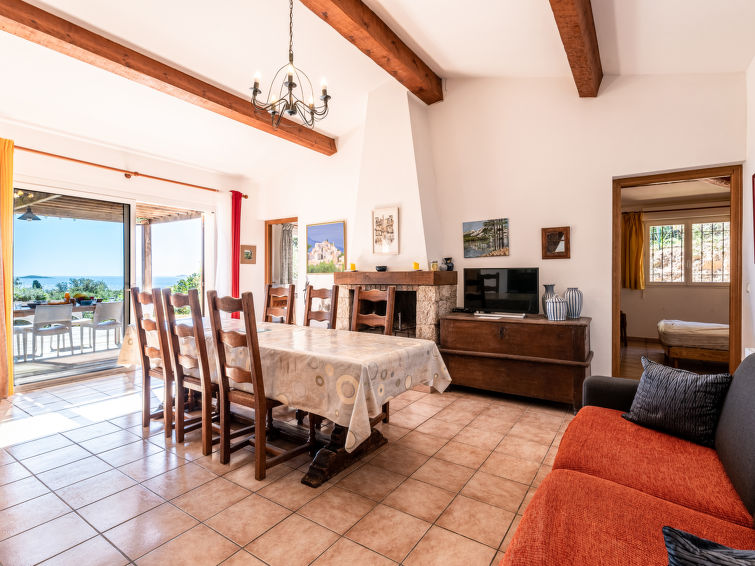 Search and Stay destination Porto-Vecchio, Corse - France from AU$ 550. La Girelle